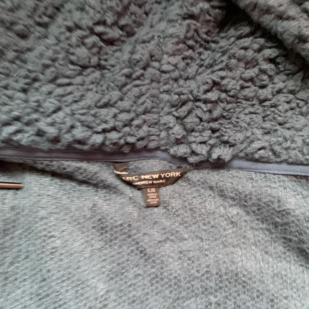 Jacket - Picture 10 of 10